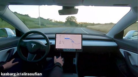 سیستم خودرو خودران شرکت تسلا (Autopilot)