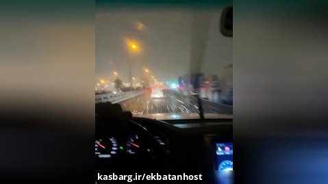 بارندگی و رانندگی در جاده