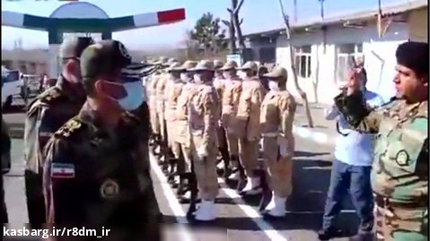 مراسم رجز خوانی برای فرمانده کل ارتش در مرکز آموزش غواصی زنجان
