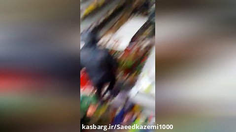 حمله مردم به فروشگاه