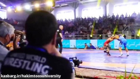 قهرمانی طاها خمینه در مسابقات کشتی آزاد جوانان جام شهید هاشمی نژاد