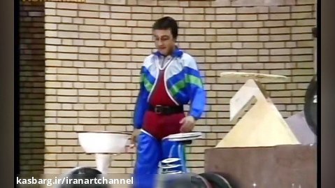 ویدئوی جالب از رضا عطاران در مسابقات وزنه برداری