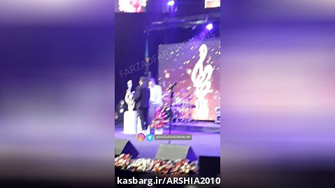 فرزاد فرزین برنده بهترین خواننده پاپ در جشن حافظ