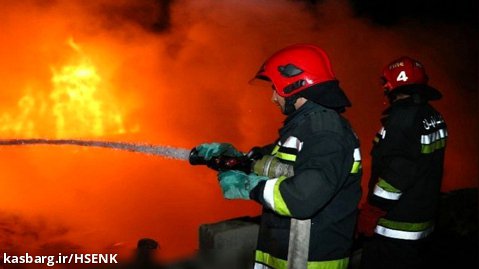 آتش سوزی در مجتمع مسکونی قرچک و مسدوم شدن آتشنشان ها حین انجام عملیات