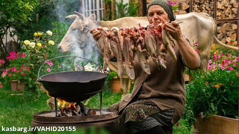 برنامه زندگی روستایی - آشپزی در طبیعت قسمت 86 - پختن زبان گاو نر در آتش