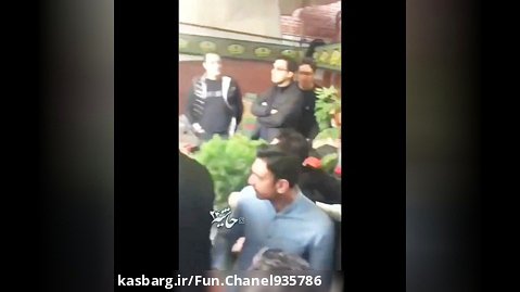 هجوم هواداران گلزار در مراسم عذاداری احمد ایراندوست شده بادیگاردش