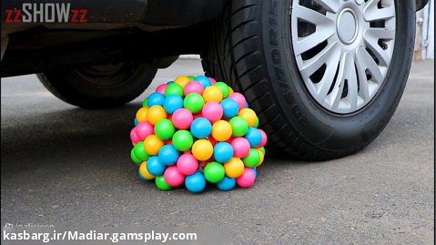 چالش تفریحی خرد کردن وسایل کیوت زیر ماشین - له کردن توپ های رنگی (قسمت 2)