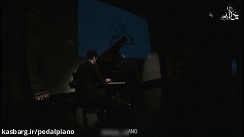 اجرای گلچینی از قطعات خاطره انگیز ایرانی با پیانو توسط علیرضا غفوری