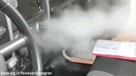 بخارشویی داخل خودرو با کارواش بخار فناوران زاگرس