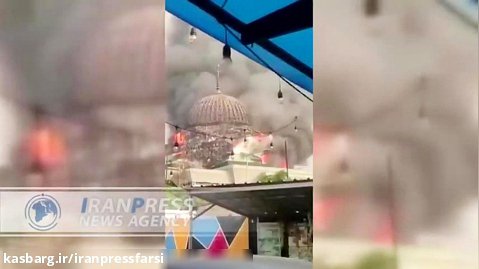 لحظه فروریختن گنبد مسجد جامع اندونزی بر اثر آتش