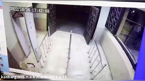 اولین تصاویر دوربین مدار بسته حمله تروریستی به شاه چراغ