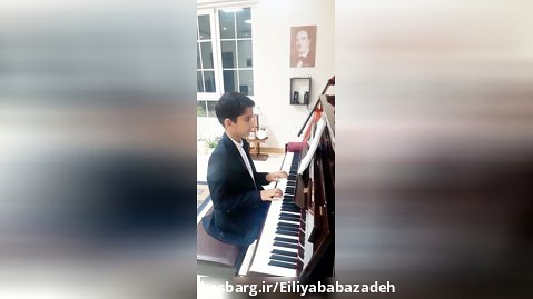اجرای پیانو والس با ایلیا بابازاده