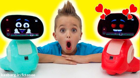 ولاد و نیکیتا با میکو بازی می کنند - ربات اسباب بازی هوشمند برای بچه ها