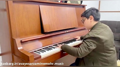 کلاس پیانو در آکادمی نخشبی | اجرای آهنگ تانگو توسط هنرجوی پیانو
