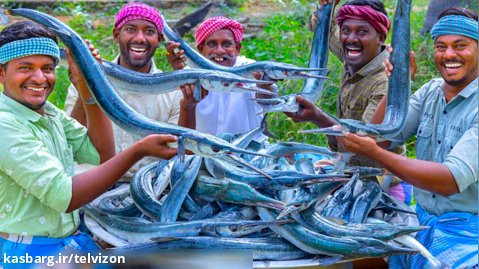 سرخ کردن 100 کیلوگرم ماهی | آشپزی روستایی (قسمت 204)