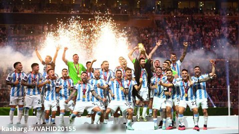 مراسم اهدا جام قهرمانی به تیم ملی آرژانتین و لیونل مسی - جام جهانی 2022 قطر