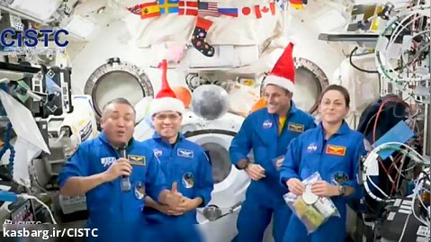 فضانوردان، سال نو کیلادی ۲۰۳۰ و کریسمس