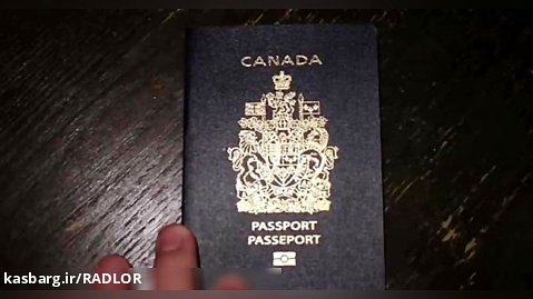 پاسپورت کانادا زیر نور بنفش