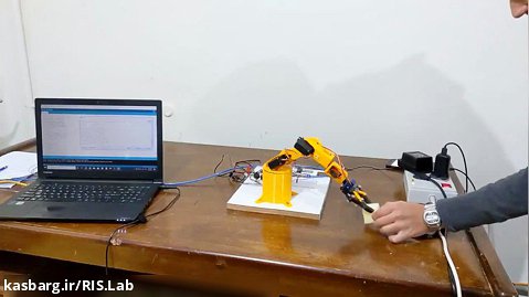 بازوی رباتیک آردوینو با پرینت سه بعدی (رویداد ۱۳۹۸ آزمایشگاه)