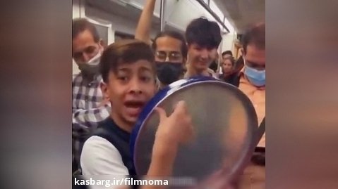 ویدئویی از یک نوجوان با استعداد در مترو پربازدید شد