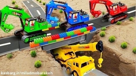 اسباب بازی پسرانه / بیل، جرثقیل ها، کامیون های حمل خاک با هم پل می سازند