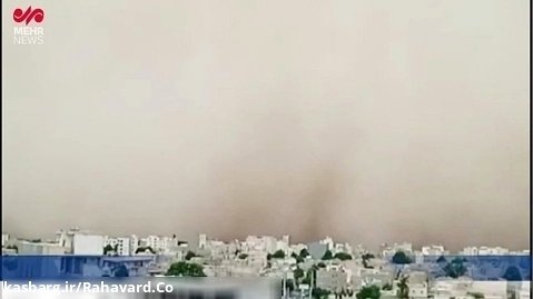 لحظه ورود طوفان و گردوخاک_ پیشوا؛ جنوب شرق تهران