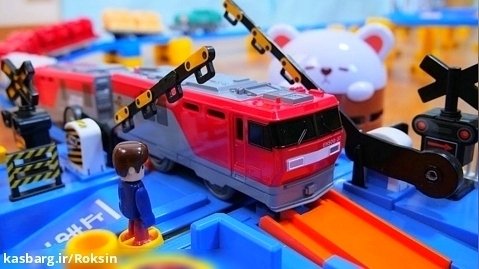 اسباب بازی های سرگرم کننده :: قطار پلاستیکی :: بانوان کودک