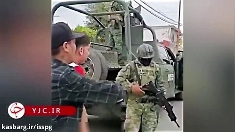 برخورد خشن پلیس مکزیک با یک شهروند   فیلم
