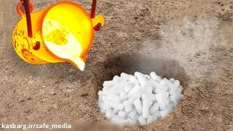 آزمایش: گدازه آتش در مقابل یخ خشک زیرزمینی