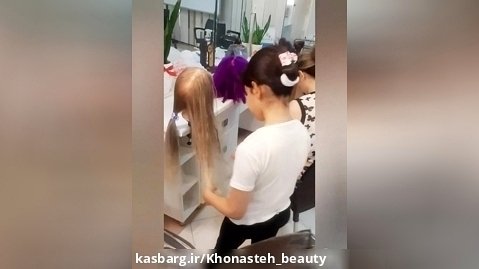 کلاس آموزش بافت مو در غرب تهران - آموزشگاه آرایشگری خجسته