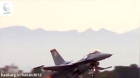ویدئو مانور جت جنگنده اف 16 آمریکا بر فراز تنگه هرمز